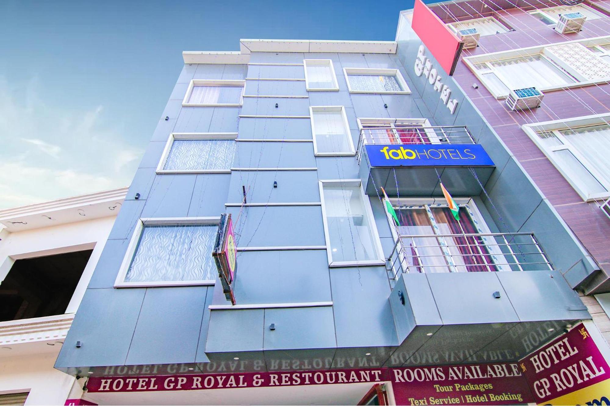 Fabhotel Gp Royal Chandīgarh エクステリア 写真