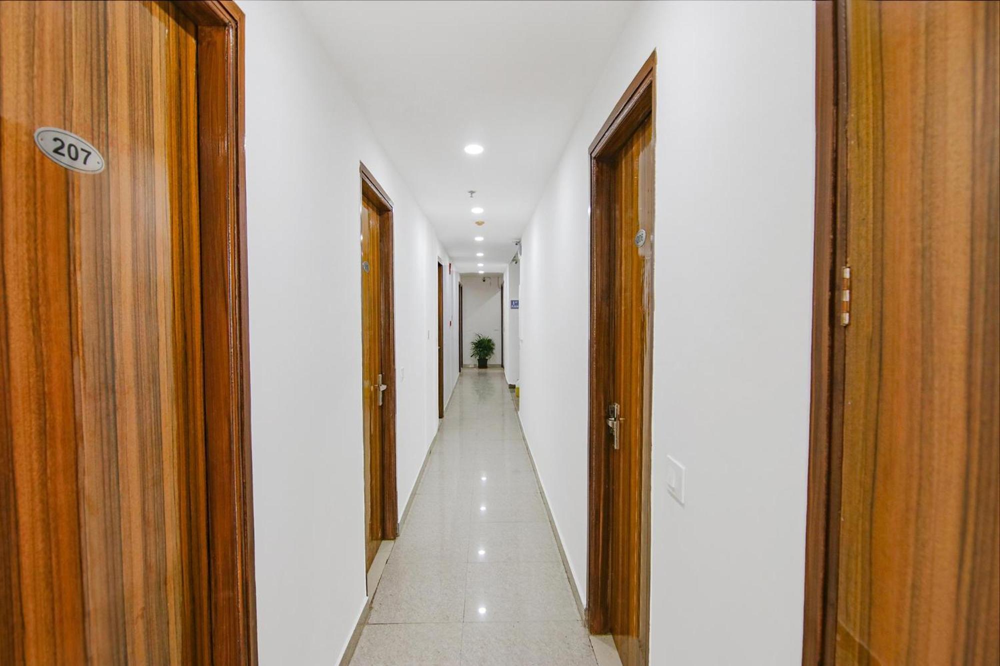 Fabhotel Gp Royal Chandīgarh エクステリア 写真