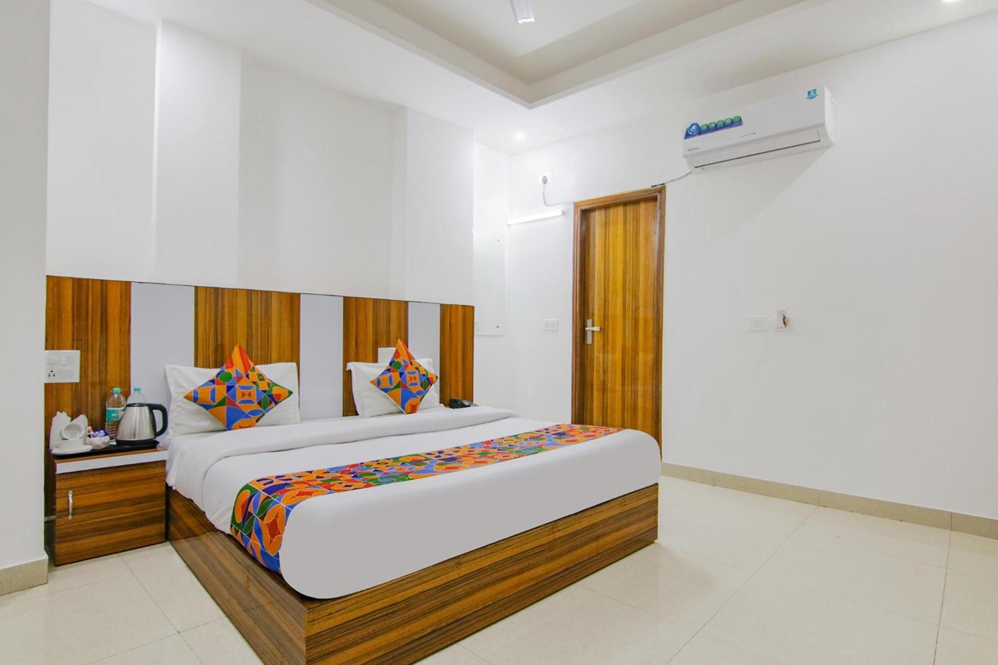Fabhotel Gp Royal Chandīgarh エクステリア 写真
